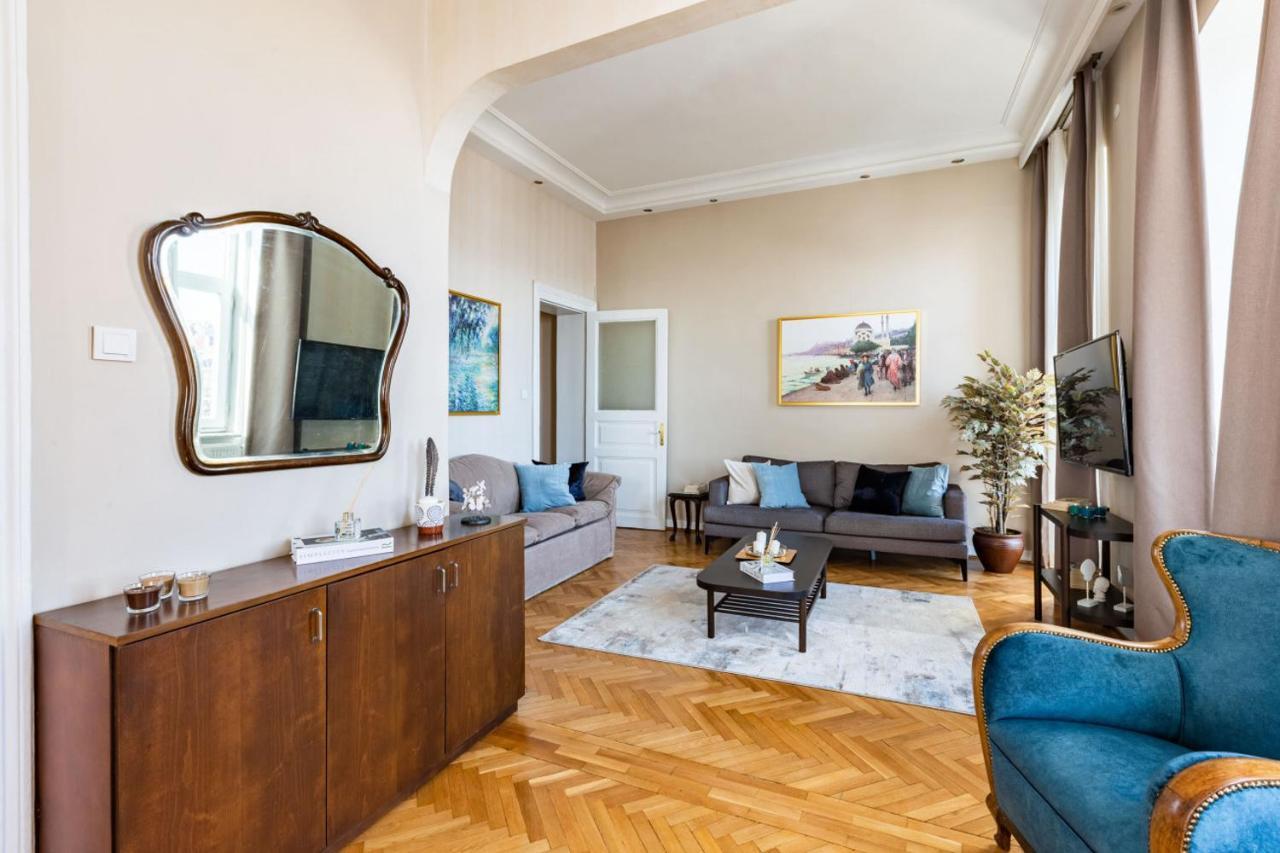 Historical Flat With A Lovely Sea View In Beyoglu Istanbul Exterior foto