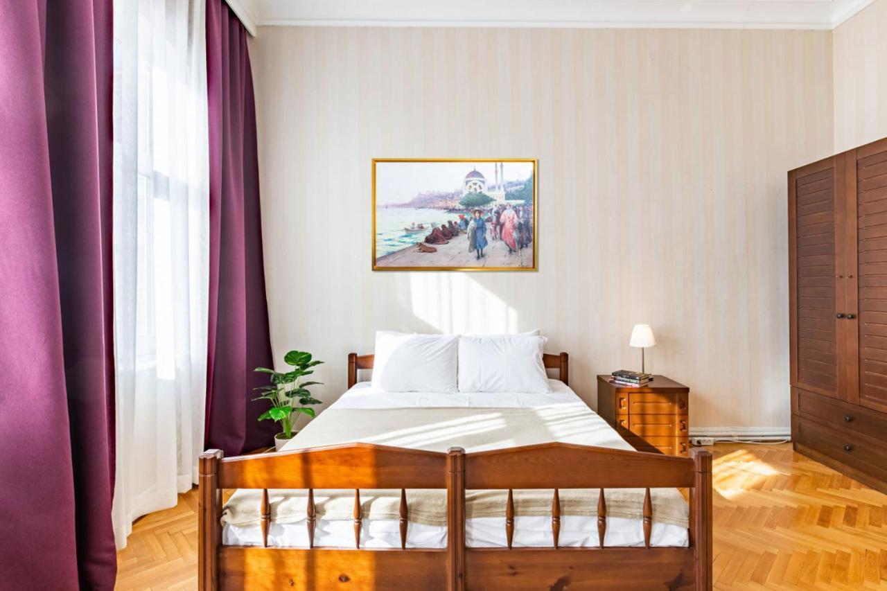 Historical Flat With A Lovely Sea View In Beyoglu Istanbul Exterior foto